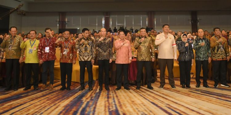 Menko Polkam Djamari Chaniago saat menghadiri Apresiasi Pemda Berprestasi 2026 Regional Sulawesi di Kendari