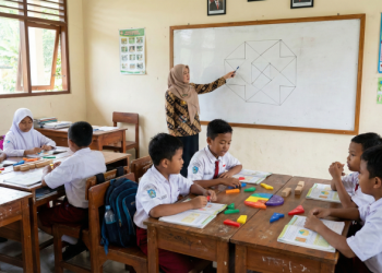 Guru non ASN mengajar di sekolah negeri setelah terbit Surat Edaran Kemendikdasmen 2026
