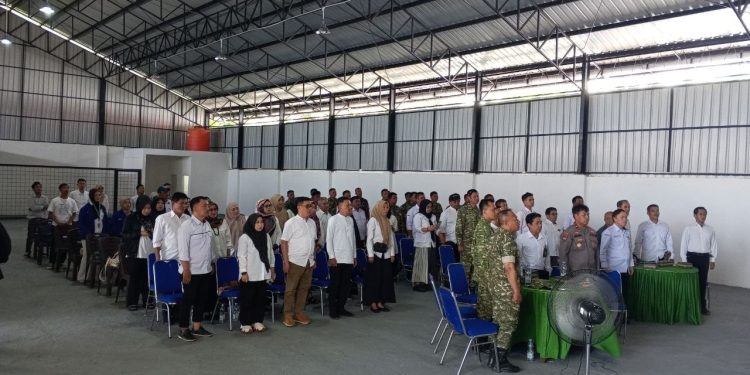 Sekda Parepare Amarun Agung Hamka menghadiri peresmian Koperasi Merah Putih secara virtual