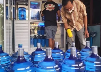 Pertemuan pengusaha depot air minum isi ulang di Parepare membahas kenaikan harga galon