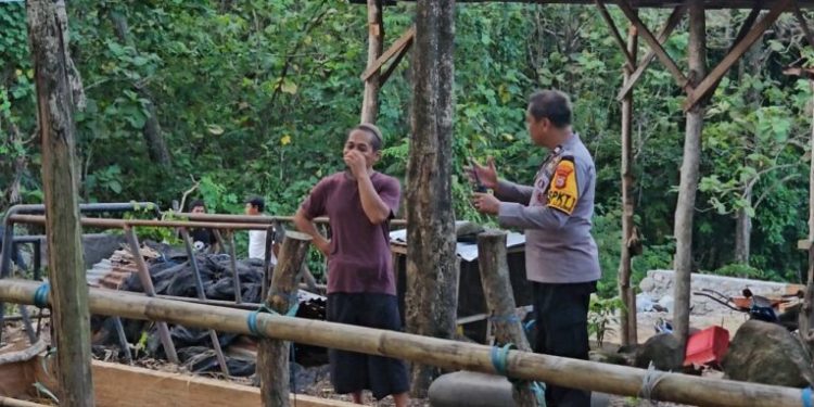 Polsek Ujung patroli peternakan sapi dan kambing di Parepare jelang Iduladha