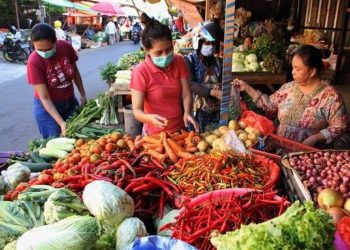 Aktivitas masyarakat di pasar tradisional Kota Parepare saat inflasi terkendali