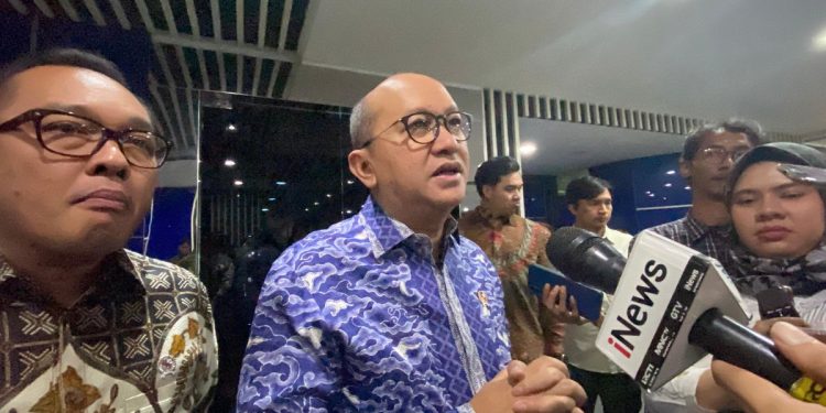 Rosan Roeslani berbicara soal pemangkasan jumlah BUMN di Indonesia