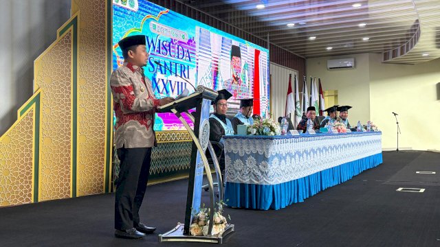 Tasming Hamid menghadiri Wisuda Santri XXVIII LPPTKA-BPKRMI Kota Parepare