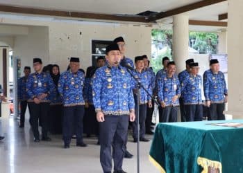 Wali Kota Parepare Tasming Hamid Perketat Disiplin ASN saat memimpin Upacara Hari Kesadaran Nasional di Lapangan Binalipu.