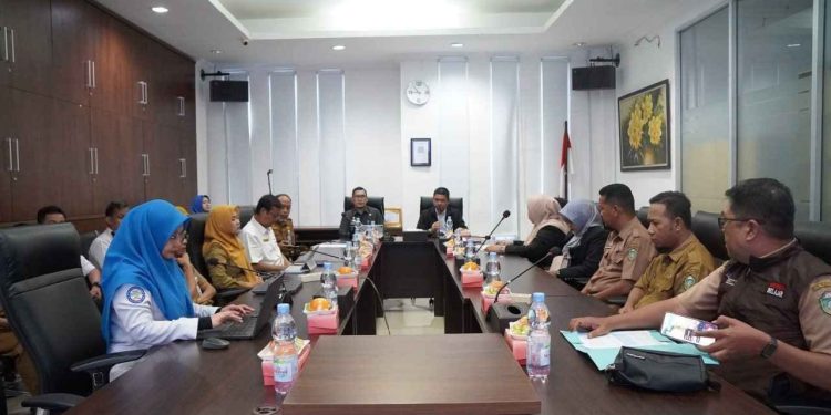BPJS Kesehatan Parepare dan Pemkot Parepare melakukan rekonsiliasi data JKN Triwulan I Tahun 2026