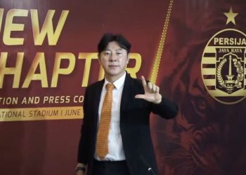 Shin Tae-yong resmi diperkenalkan sebagai pelatih Persija Jakarta di JIS