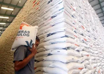 Presiden Prabowo memperpanjang bantuan beras 10 kilogram untuk 33 juta masyarakat rentan.