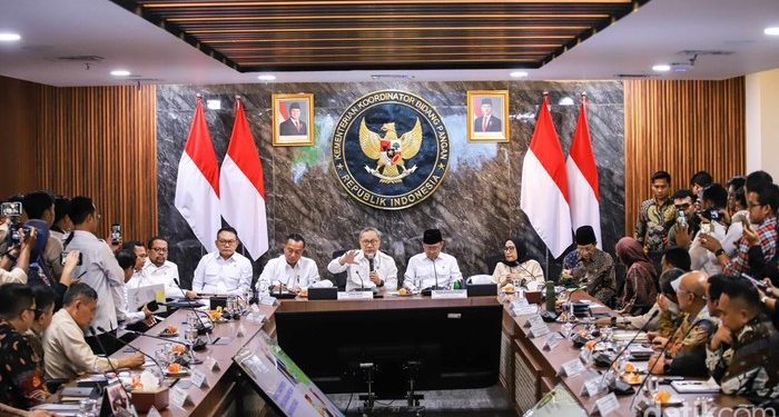 Menteri Koordinator Bidang Pangan Zulkifli Hasan menjelaskan pembengkakan Insentif SPPG dapur MBG.