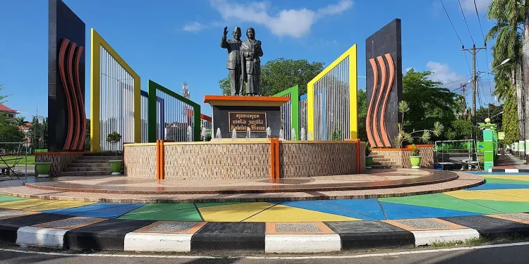 Wisata Kota Parepare dengan panorama Teluk Parepare dan berbagai destinasi unggulan