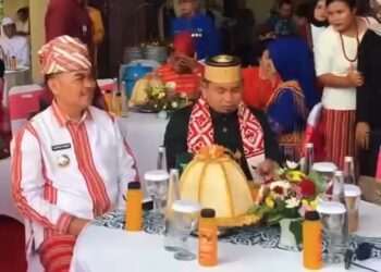 Tasming Hamid menghadiri HUT ke-18 Kabupaten Toraja Utara di Rantepao.