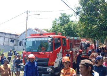 Kebakaran di Parepare menghanguskan gudang barang di kawasan Perumnas