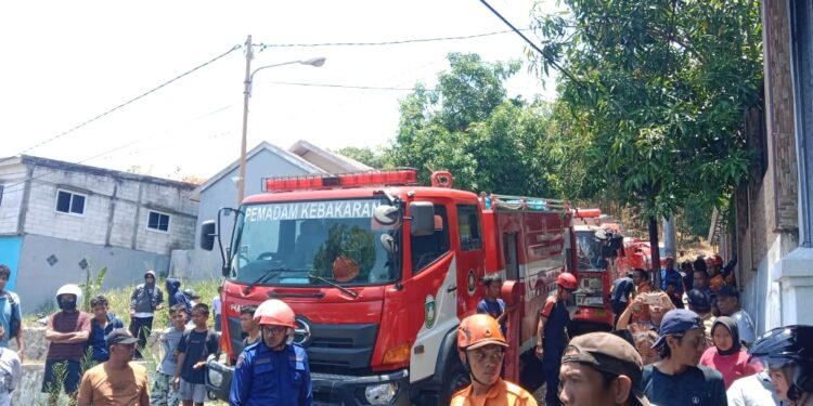 Kebakaran di Parepare menghanguskan gudang barang di kawasan Perumnas