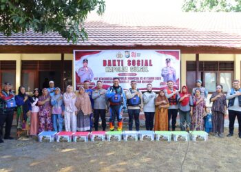 Semarak HUT ke-81 RI, Kapolda Sulsel Kibarkan Bendera Merah Putih di Wilayah Kepulauan Makassar