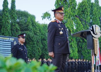 HUT ke-81 RI, Kapolda Sulsel Ikuti Renungan Suci di TMP Panaikang