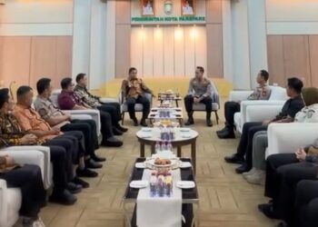 Kapolres Parepare AKBP Phunky Mahendra Borniawan bertemu Wali Kota Parepare Tasming Hamid.