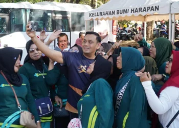 HUT RI ke-81 tenaga kesehatan Kota Parepare di Lapangan Balai Kota Binalipu