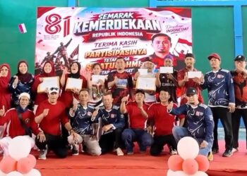 TSM Merdeka Parepare bersama Tasming Hamid dalam kegiatan HUT ke-81 RI