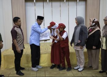 Sedekah Jumat Parepare dari siswa SD dan SMP