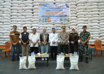 bantuan pangan Parepare dicek Tasming Hamid bersama Forkopimda