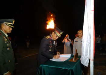 HUT ke-81 RI, Kapolda Sulsel Ikuti Renungan Suci di TMP Panaikang