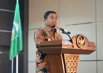 Literasi Keuangan Parepare dalam kegiatan edukasi OJK bersama Tasming Hamid.