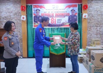 Bhakti Sosial Oikumene Polda Sulsel untuk lansia di Panti Werdha Theodora Makassar