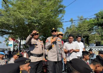 Pengamanan Humanis Polda Sulsel saat mengawal aksi di Makassar dan Gowa