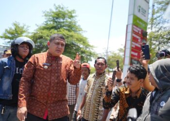 Sekolah daring Makassar untuk siswa PAUD hingga SMP di tengah antrean BBM