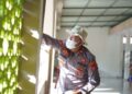 Bersih-Bersih Masjid Parepare oleh Sipropam Polres Parepare bersama warga