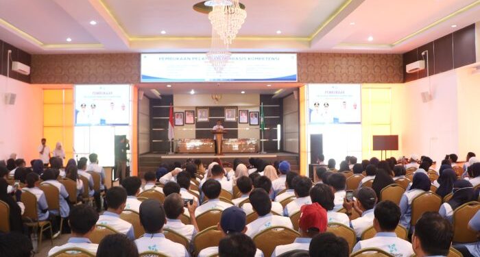 Pelatihan berbasis kompetensi Parepare Batch 4 tahun 2026 dibuka Wali Kota Tasming Hamid