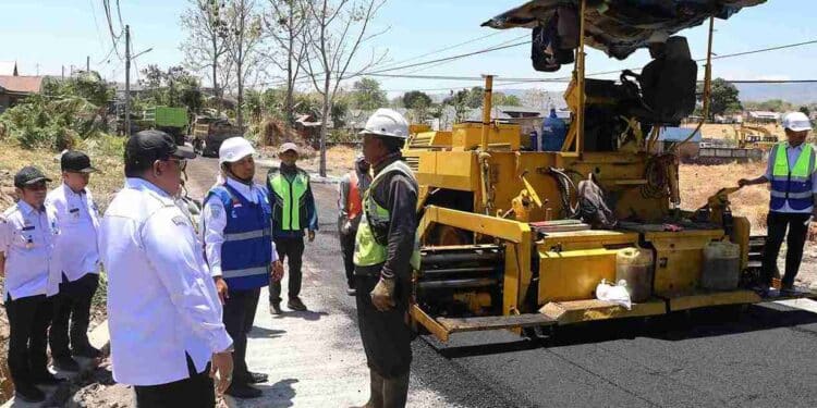 Pengaspalan Jalan Ambo Matti Parepare mencapai progres 80 persen