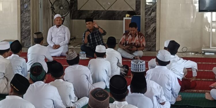 Polres Parepare edukasi santri soal bahaya narkoba di Pondok Pesantren Hilyatul Irsyad